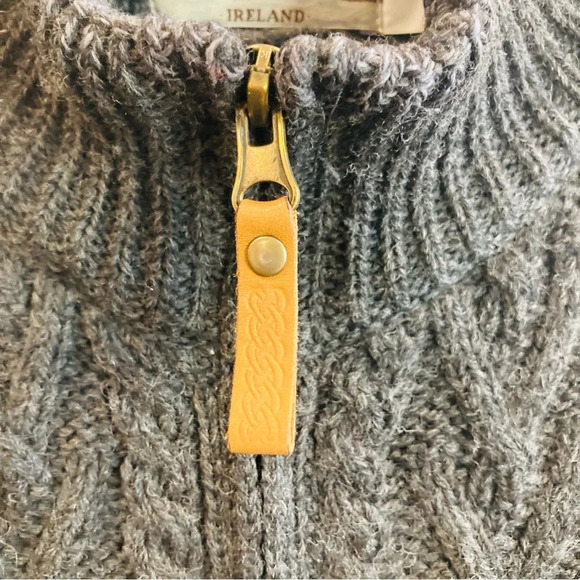 ARAN CRAFTS Sz S (Men) Sz M (Women) 100% Merino Wool Fisherman Cable Cardigan - Picture 5 of 10